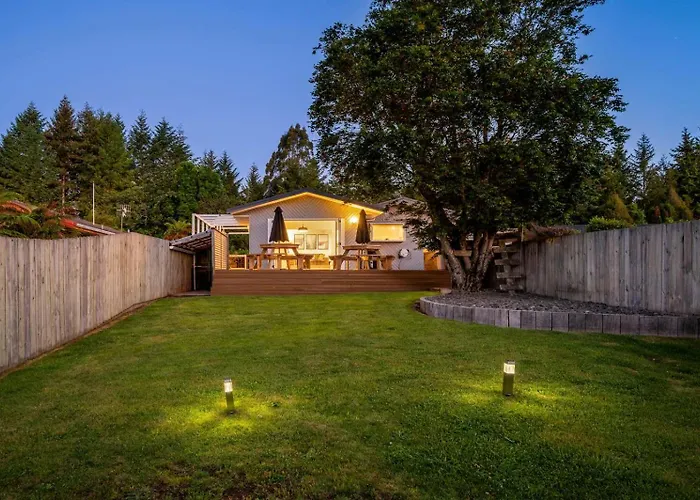 Tihi Time - Great Deck Pool & Games *
